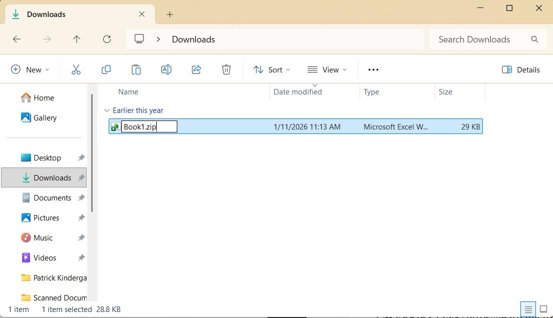 Right-click Rename dialog changing .xlsx to .zip in Windows Explorer